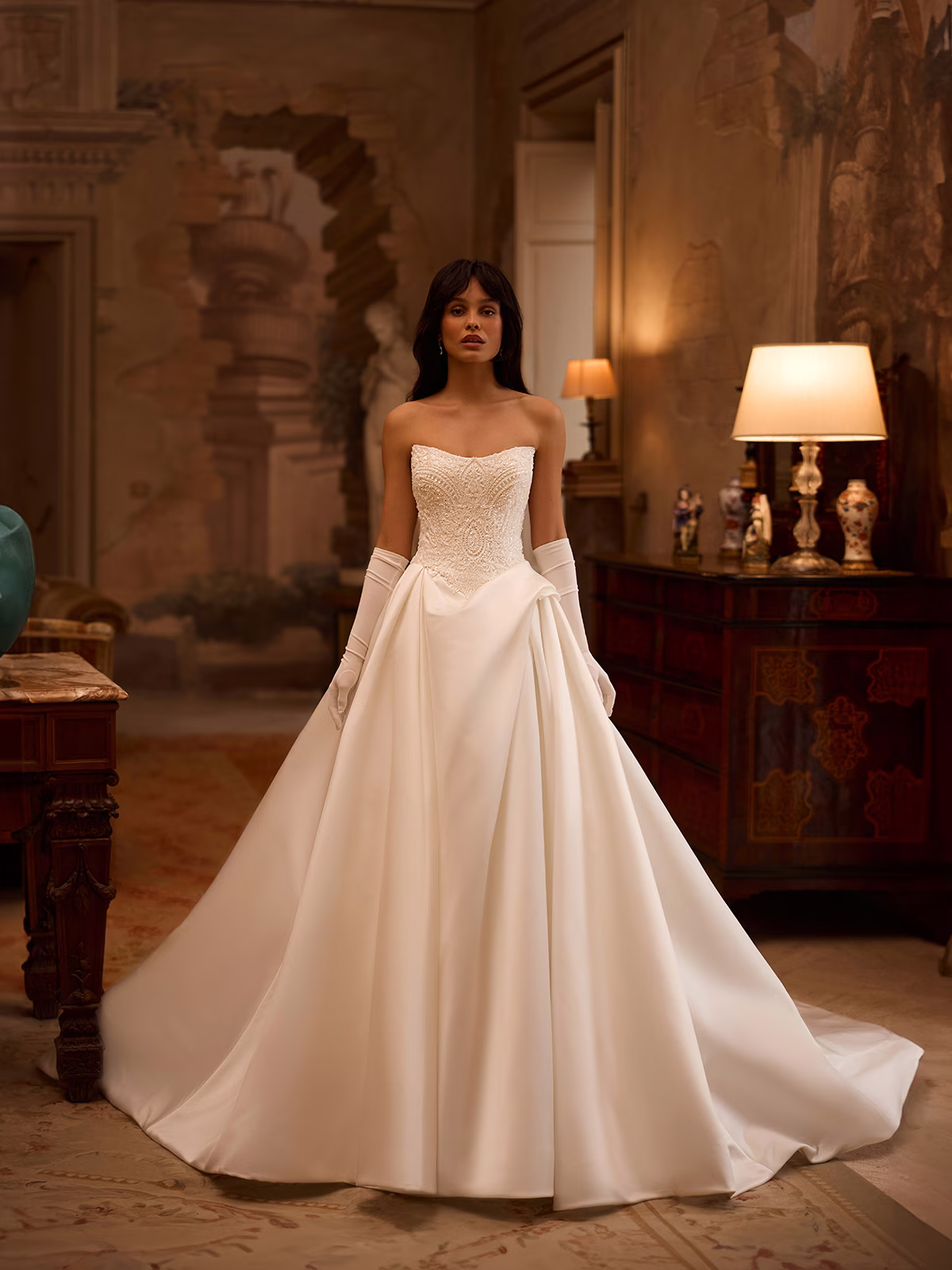 Sensual Ball Gown Wedding Gown