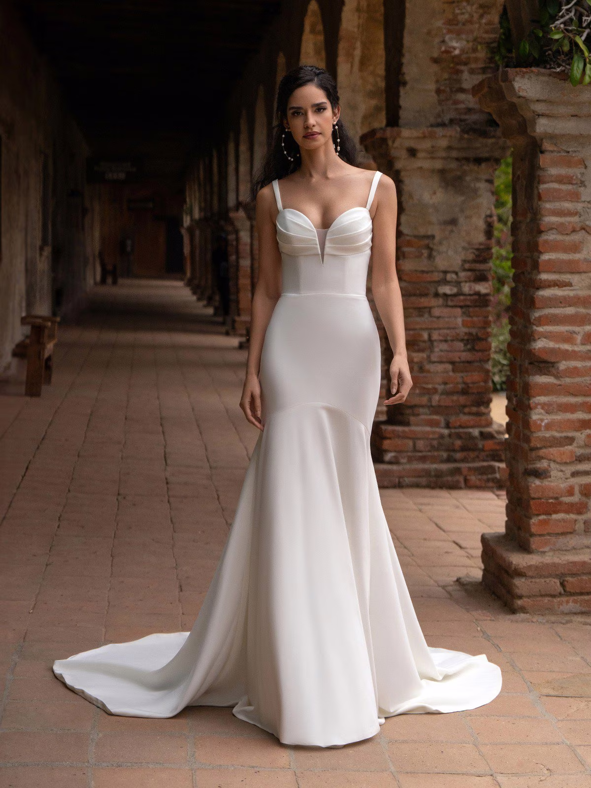 Style T169 Main view